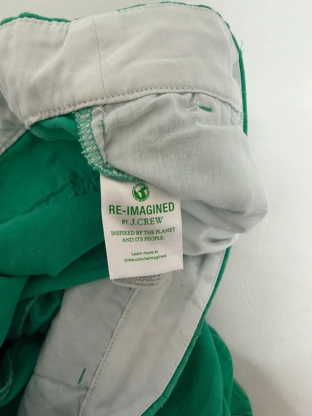 I.Crew Scallop Hem Women's Green Shorts size 8